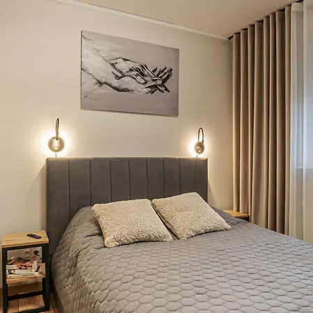 Labradoryt Ii, Klimatyzacja, Parking Priv Apartman *